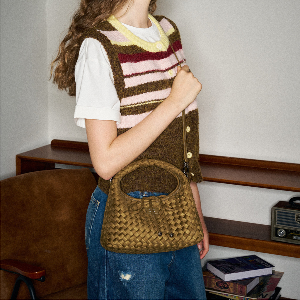 Muva Woven Mini Triangle Pouch Çanta